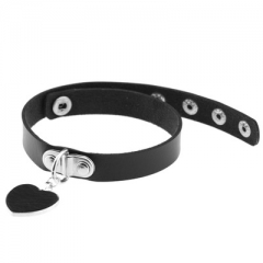 Love pendant necklace leather collar